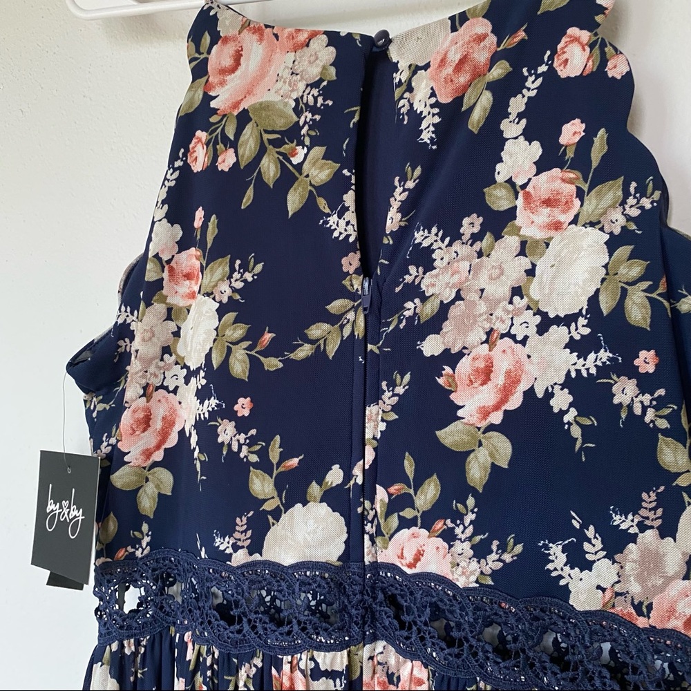Mini flower dress - Picture 4 of 4